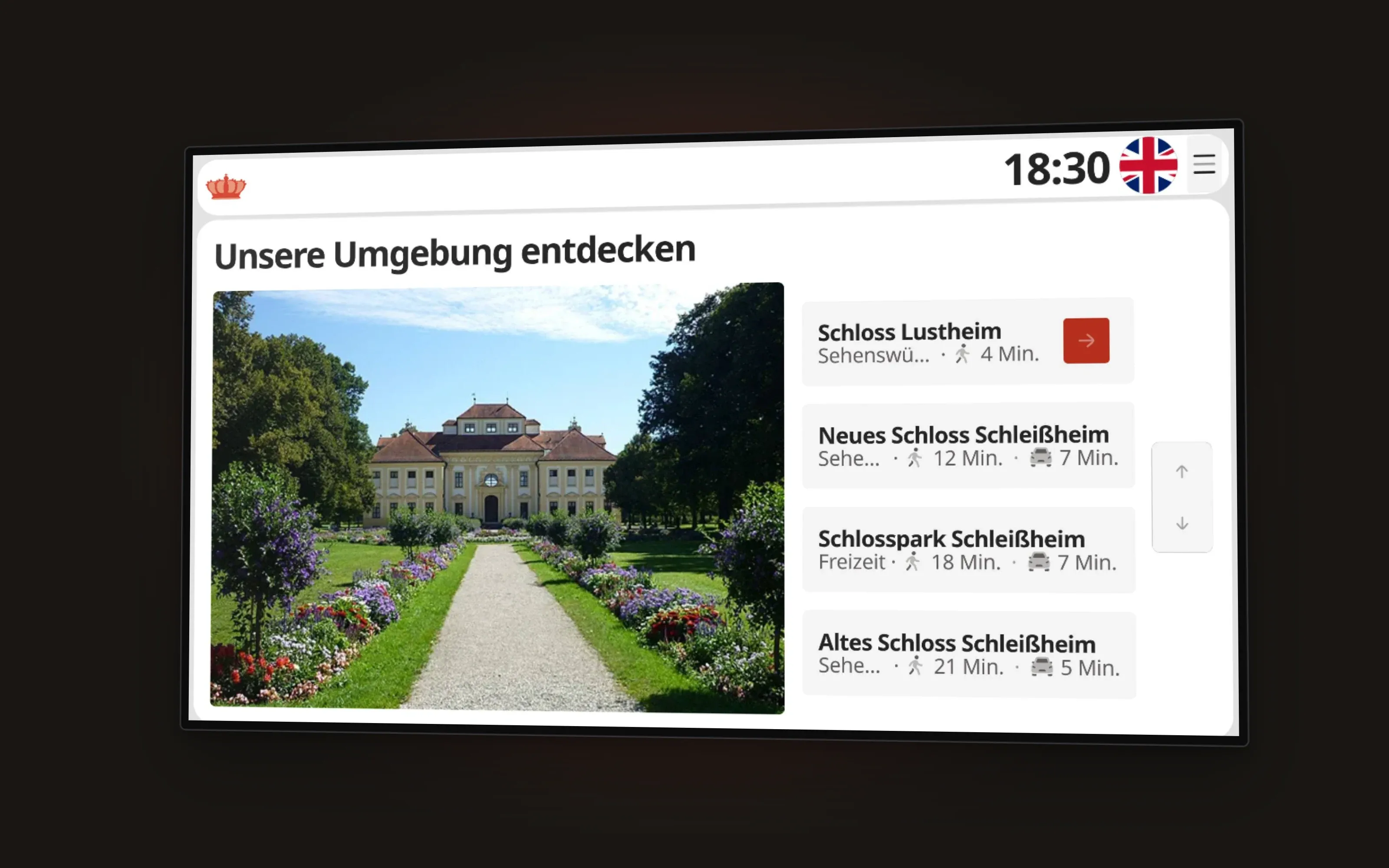 Infobildschirm mit Ausflugstipps in der Umgebung